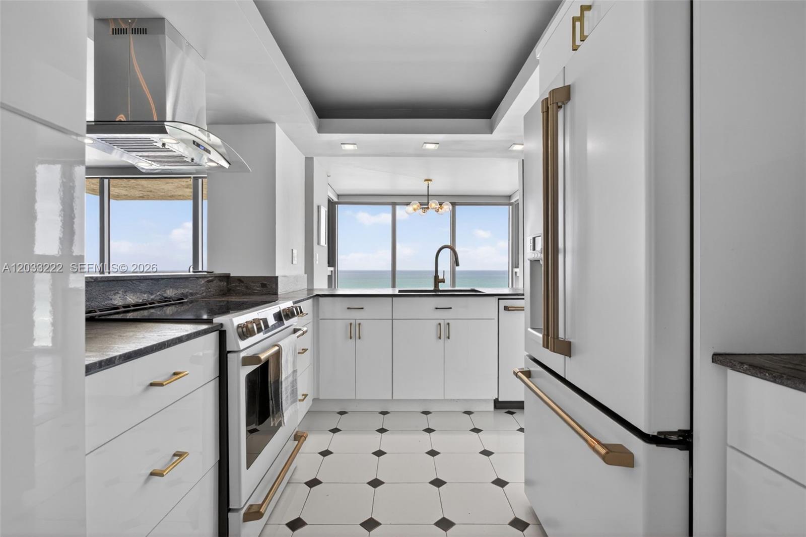 MIRASOL OCEAN TOWERS COND - Residential