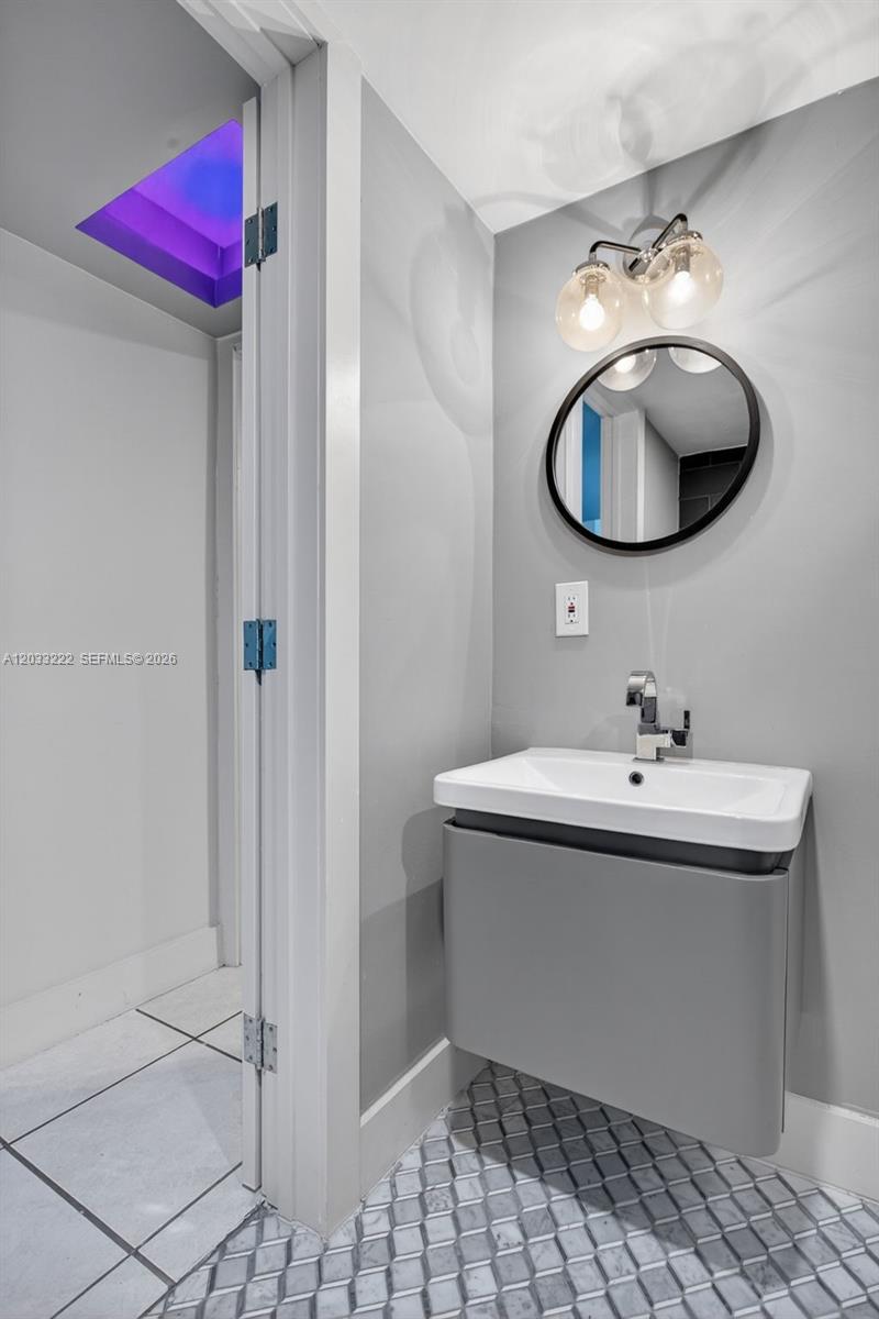 MIRASOL OCEAN TOWERS COND - Residential
