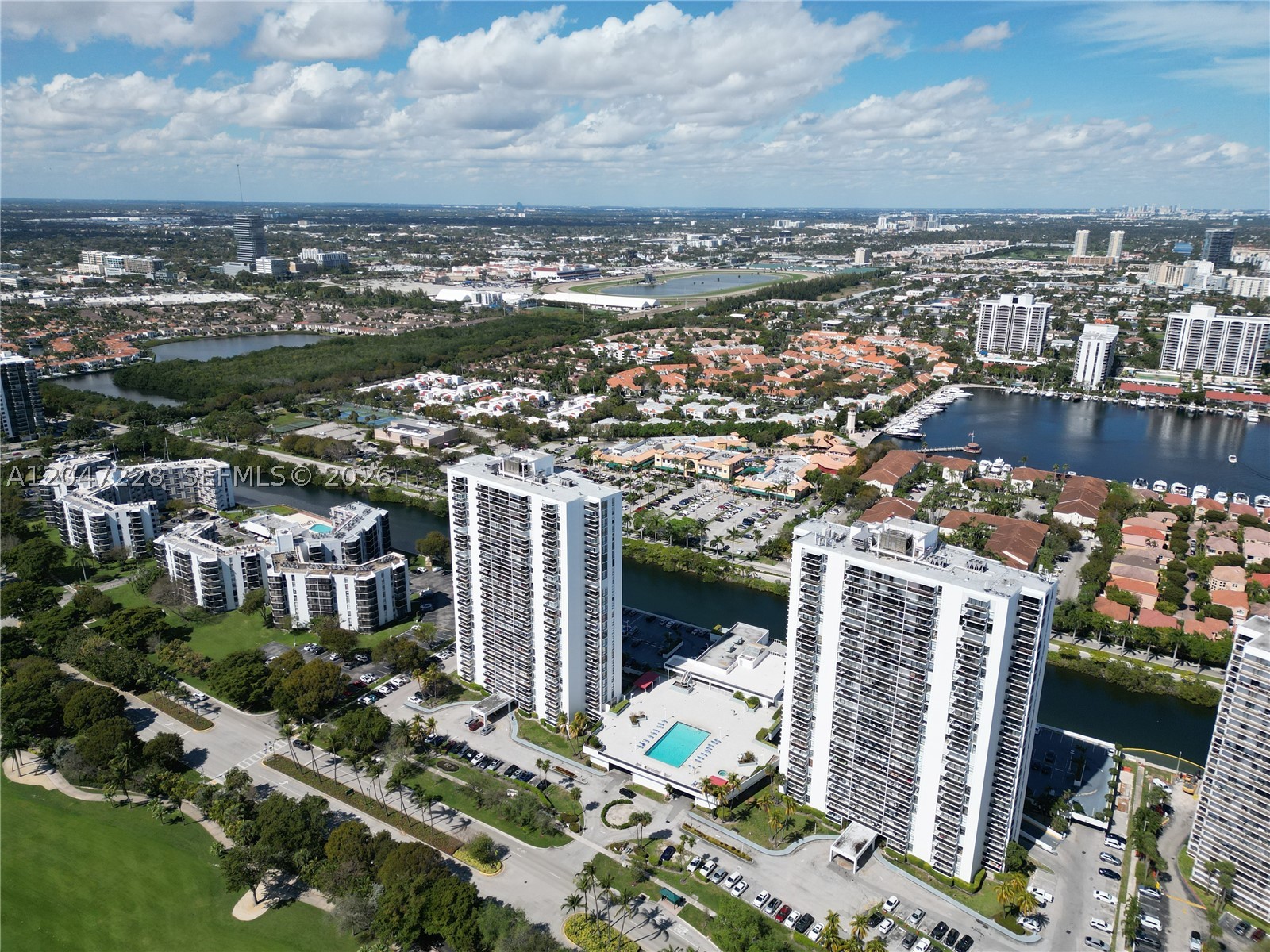 AVENTURA-EL DORADO CONDO - Residential
