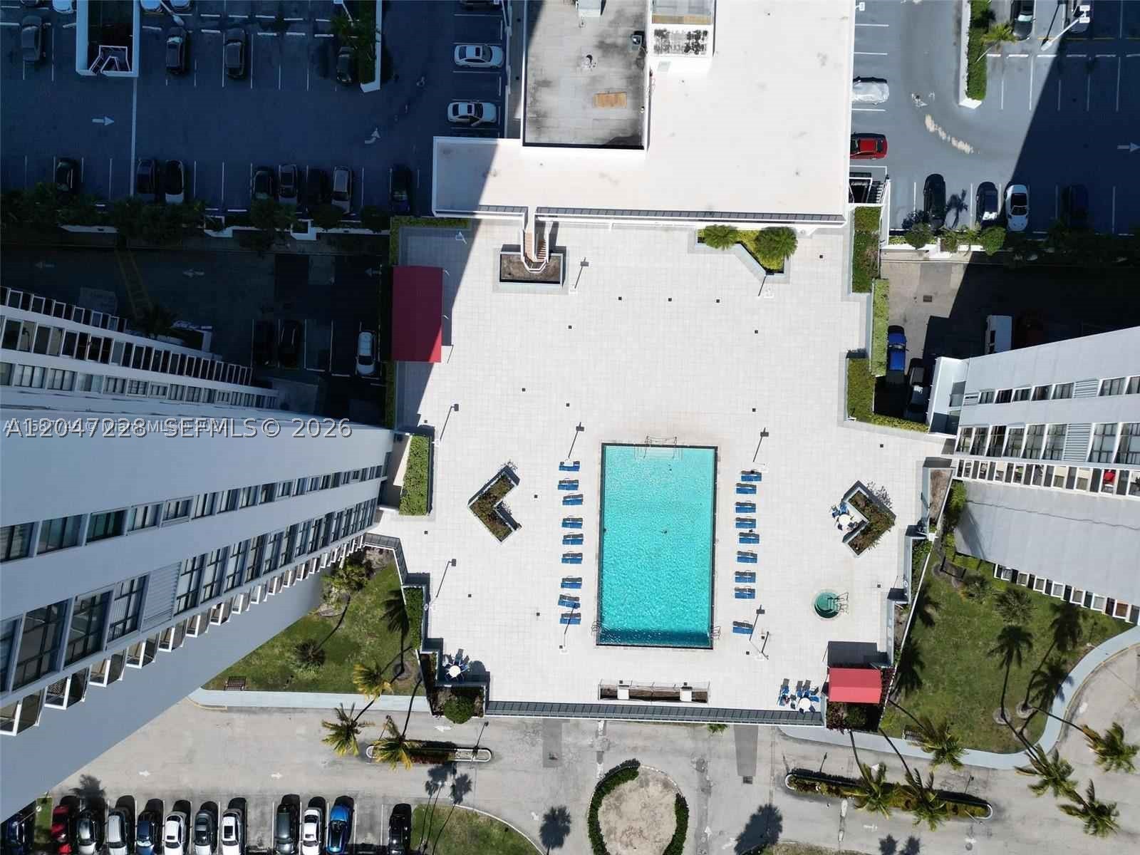 AVENTURA-EL DORADO CONDO - Residential