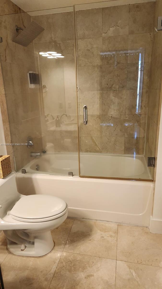 THE SAIL CONDO - Residential Lease