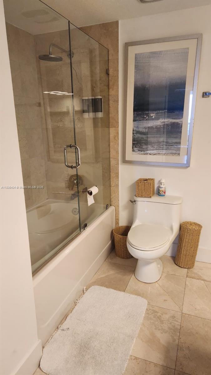 THE SAIL CONDO - Residential Lease