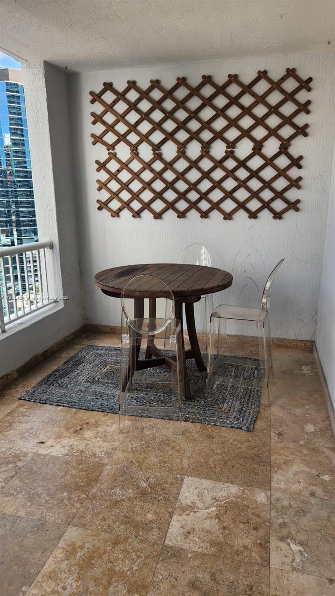 THE SAIL CONDO - Residential Lease