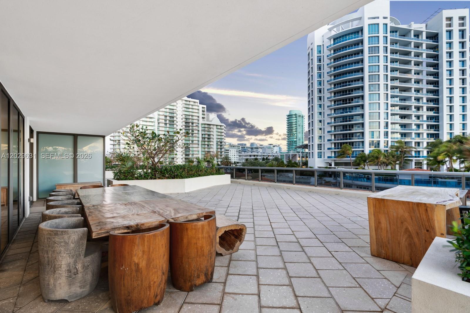 MEI CONDO - Residential