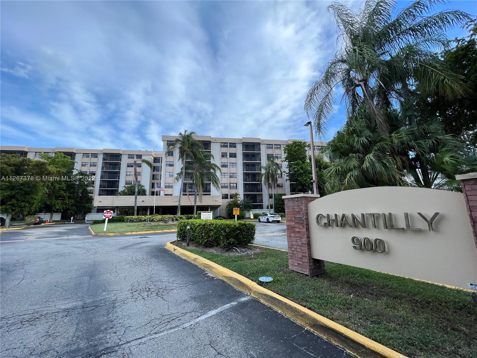 CHANTILLY CONDO - Residential