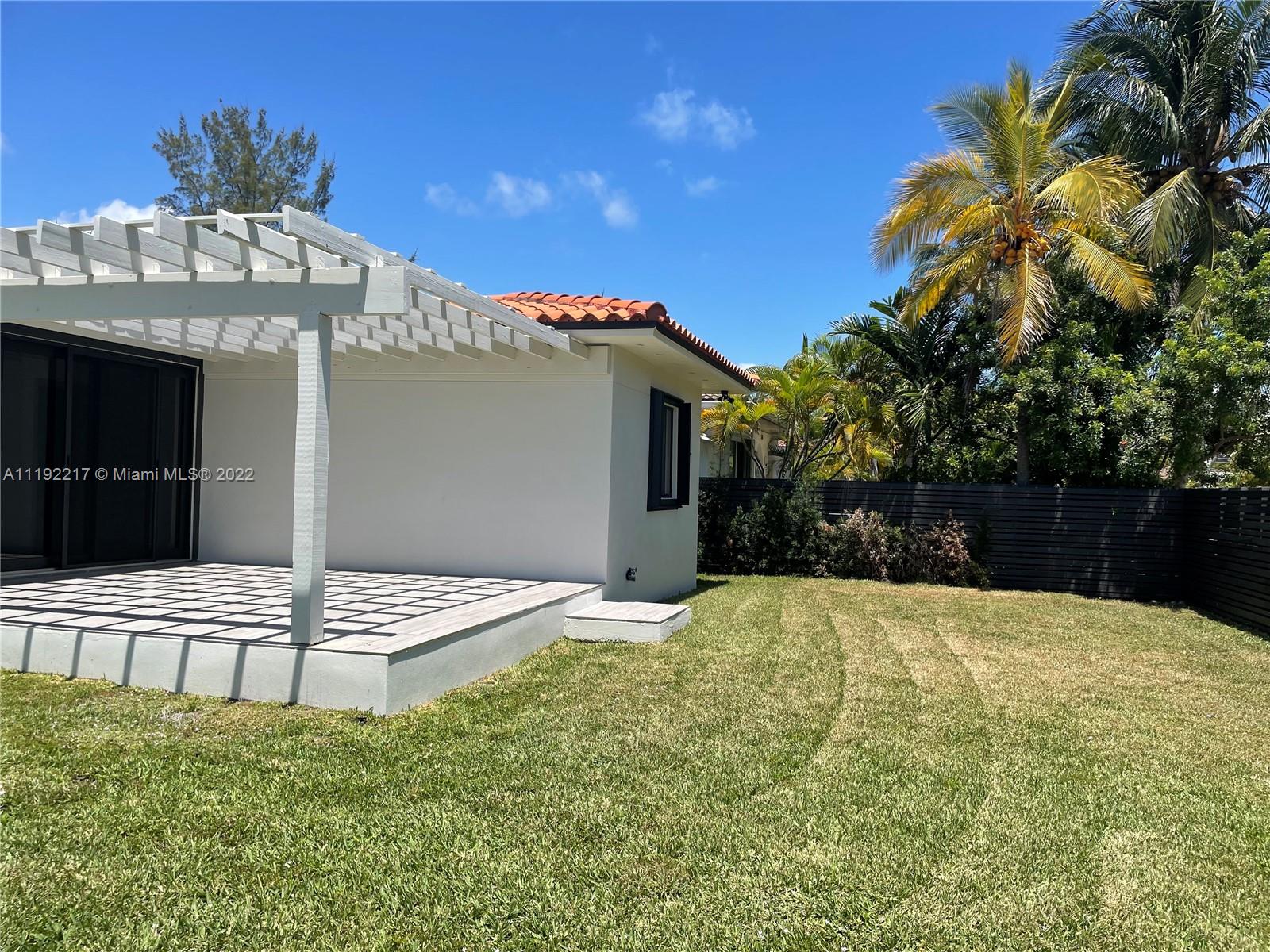 ALTOS DEL MAR NO 5 - Residential