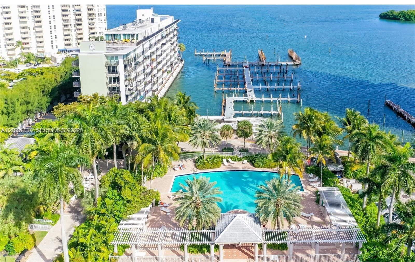 PALM BAY CONDOMINIUM - Residential