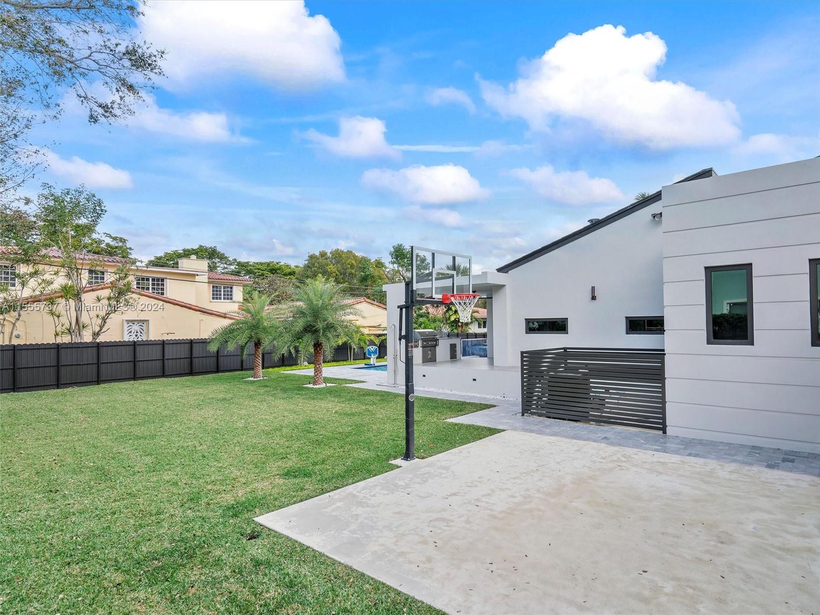 MIAMI SHORES BAY VIEW - Residential