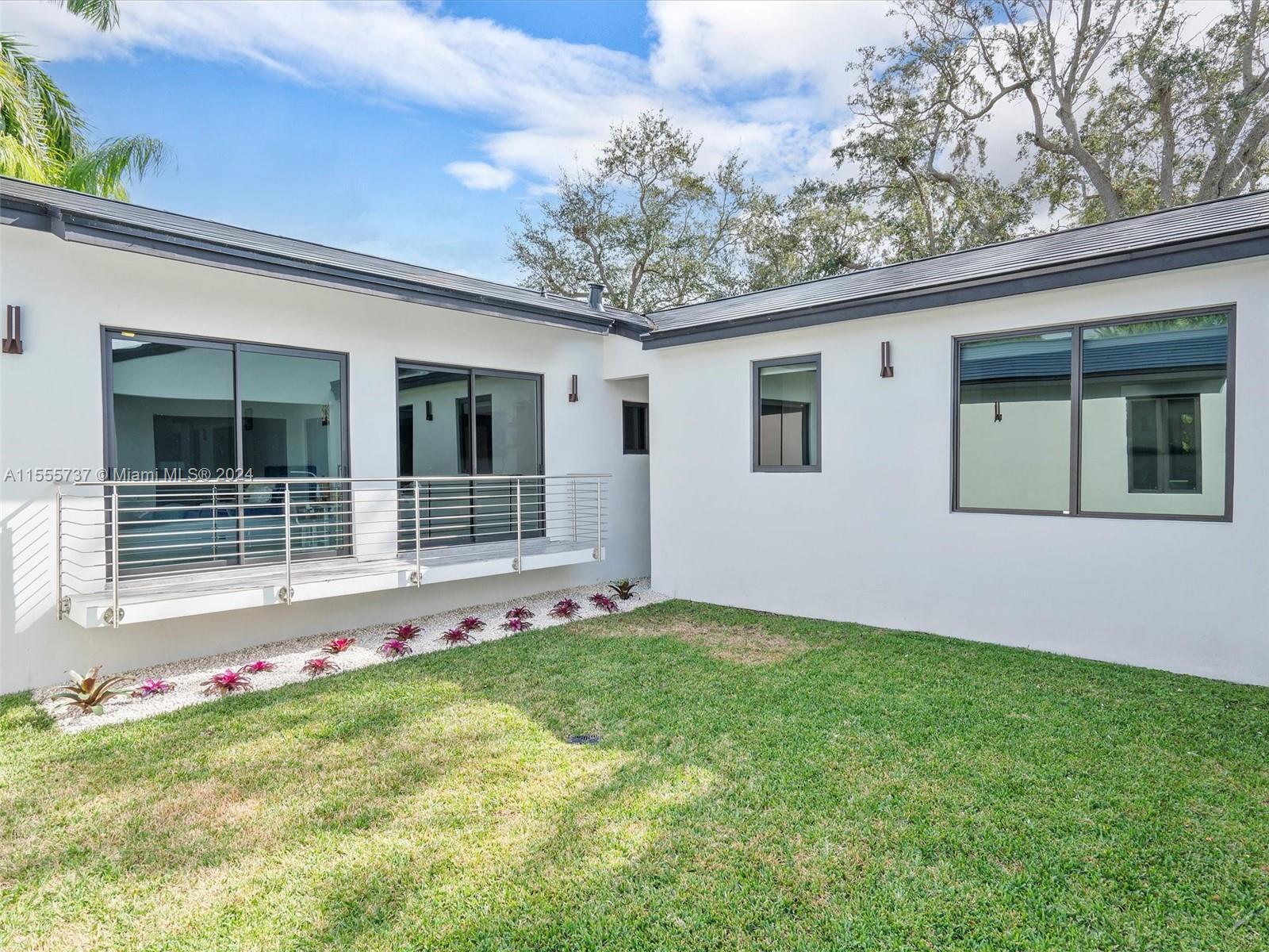 MIAMI SHORES BAY VIEW - Residential