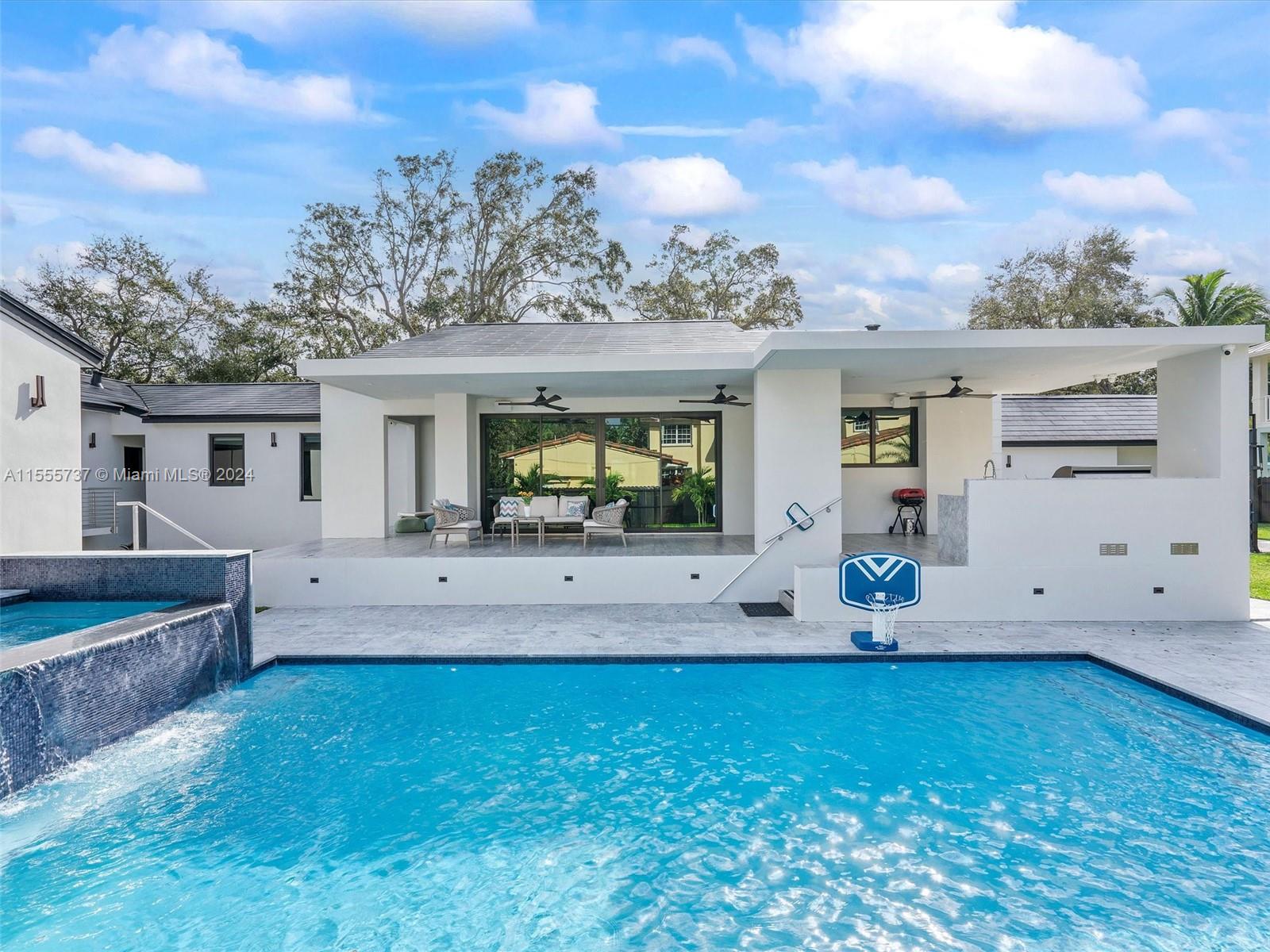 MIAMI SHORES BAY VIEW - Residential