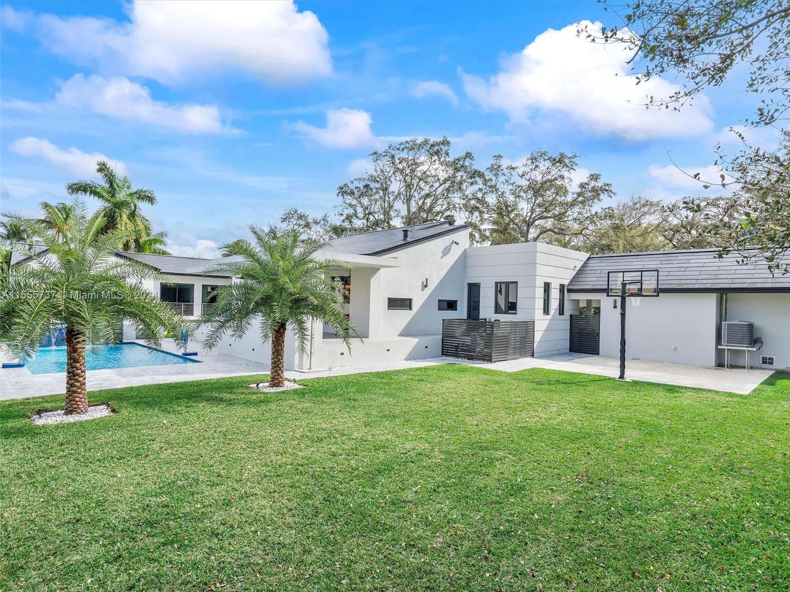 MIAMI SHORES BAY VIEW - Residential
