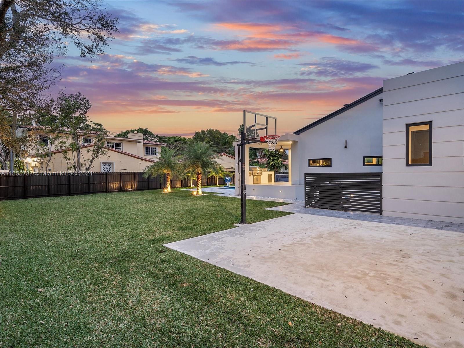 MIAMI SHORES BAY VIEW - Residential