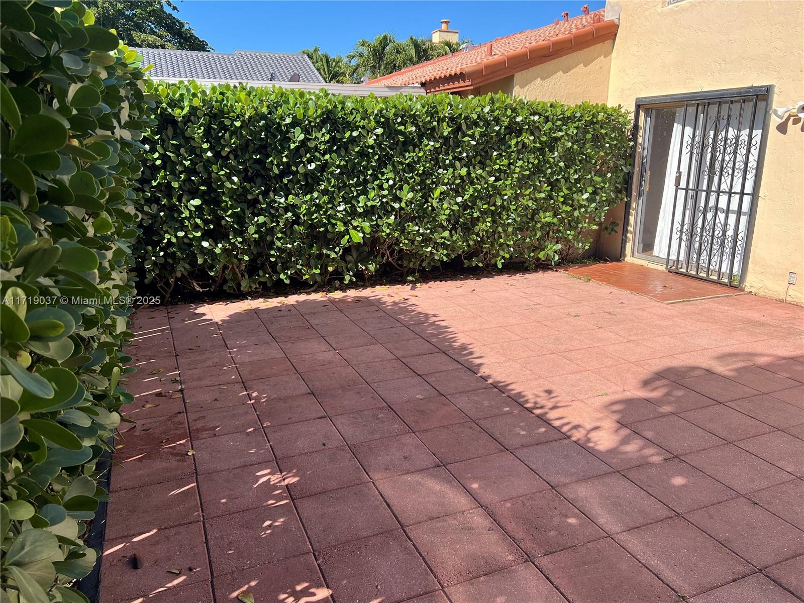 KENDALL WALK - Residential Lease