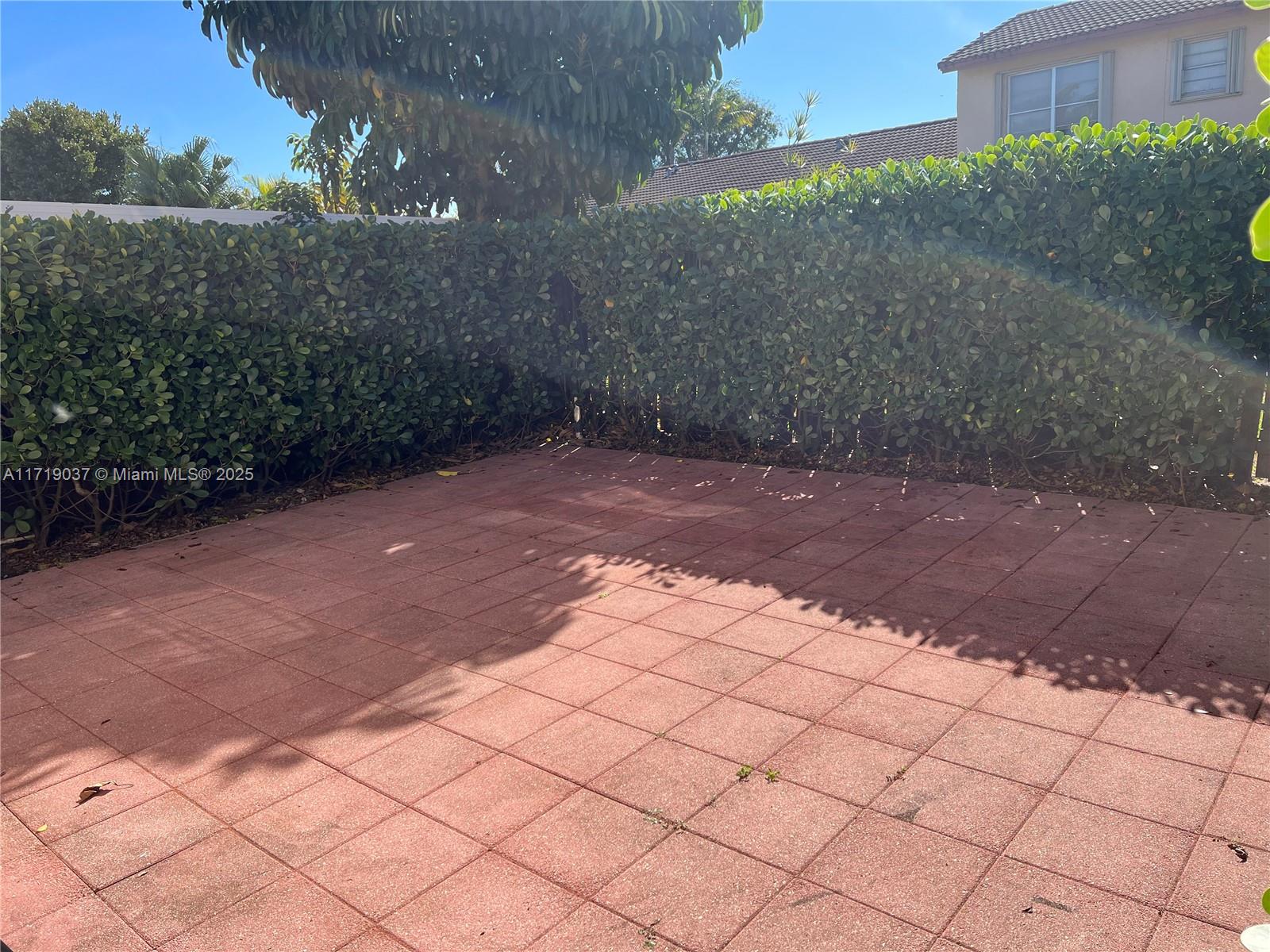 KENDALL WALK - Residential Lease