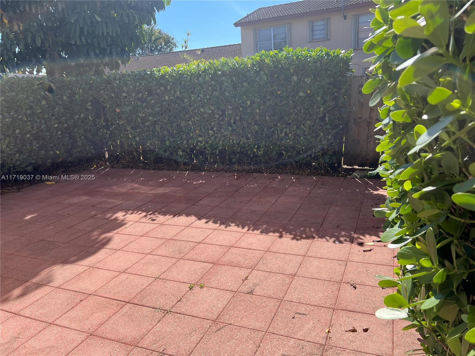 KENDALL WALK - Residential Lease