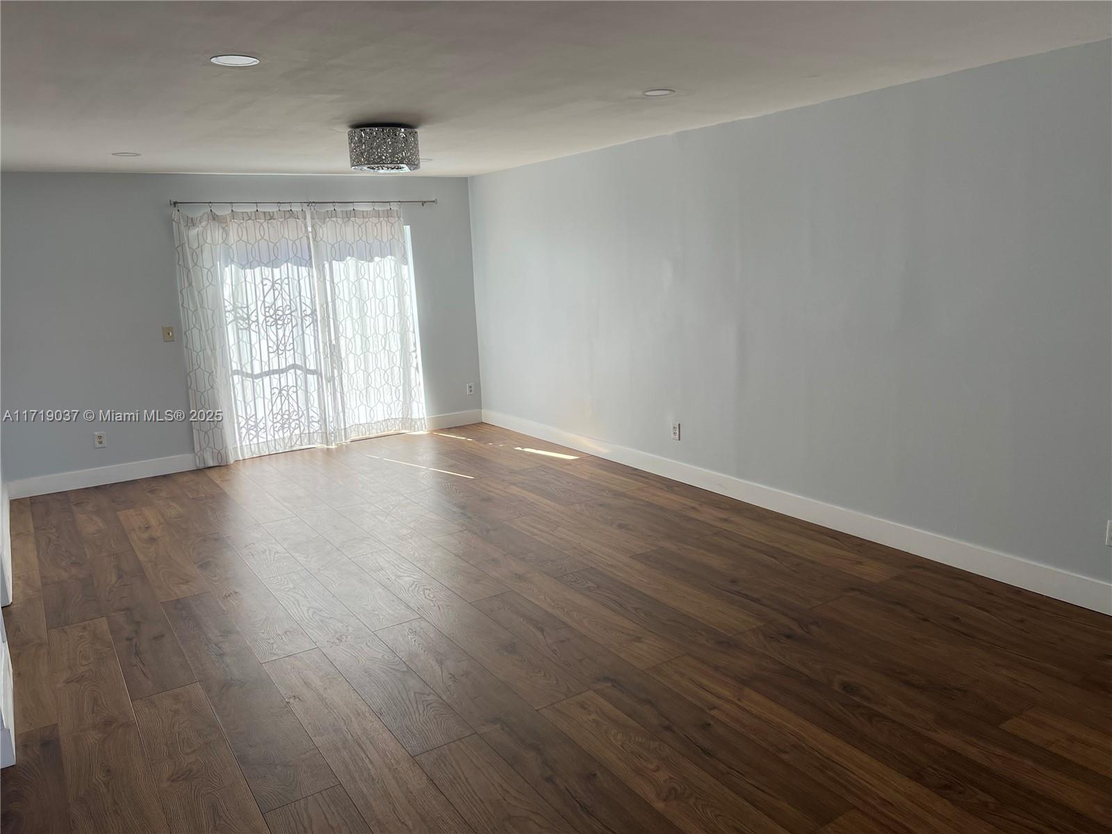 KENDALL WALK - Residential Lease