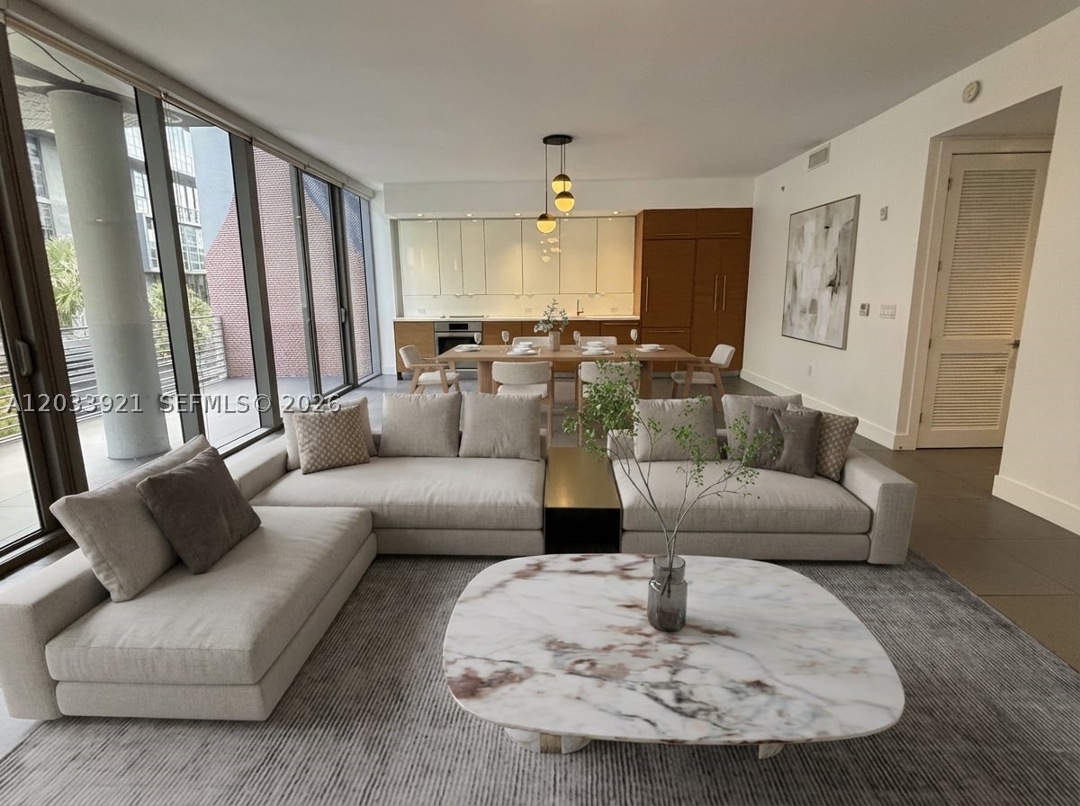 250 WYNWOOD CONDO - Residential