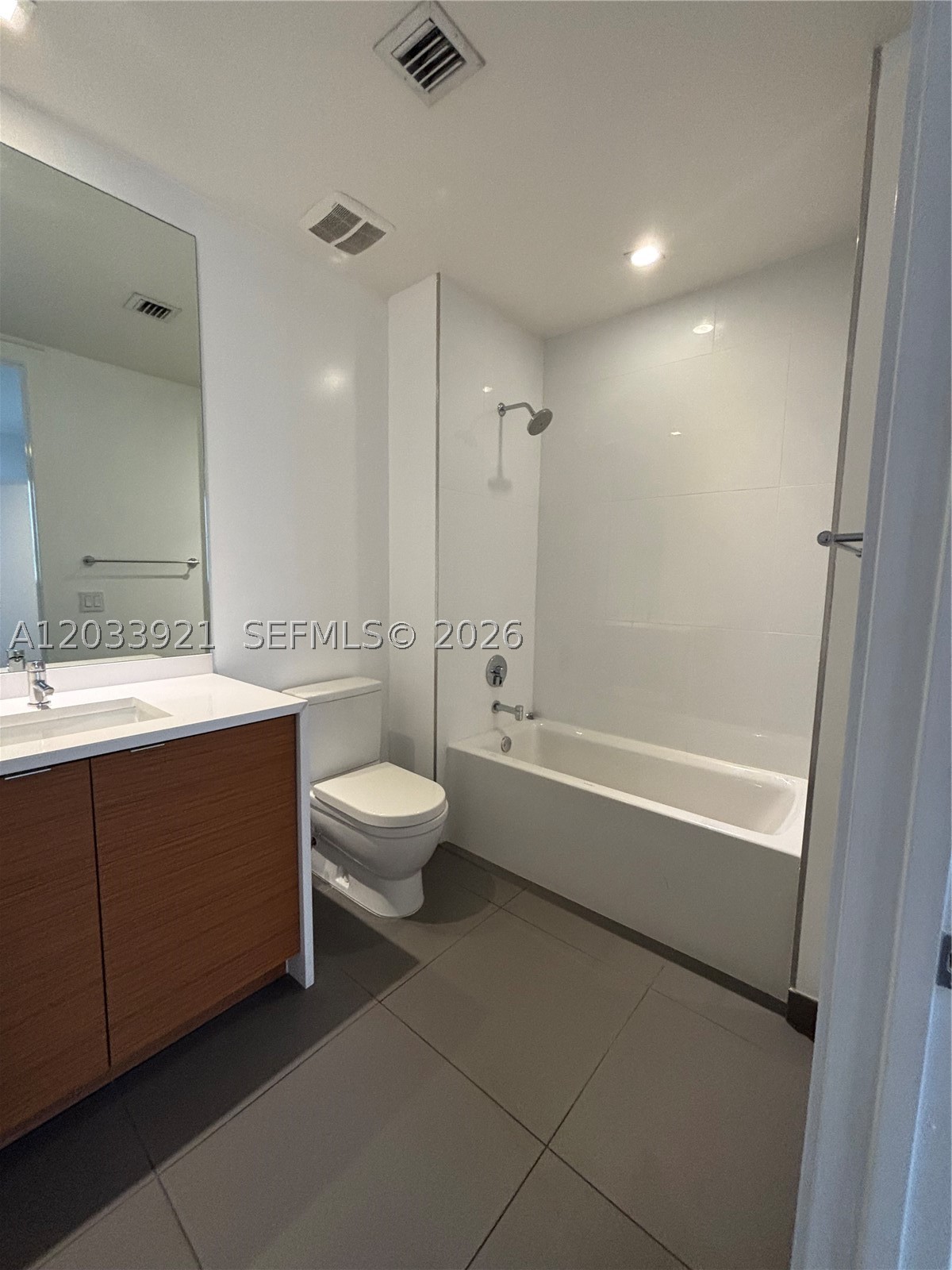 250 WYNWOOD CONDO - Residential
