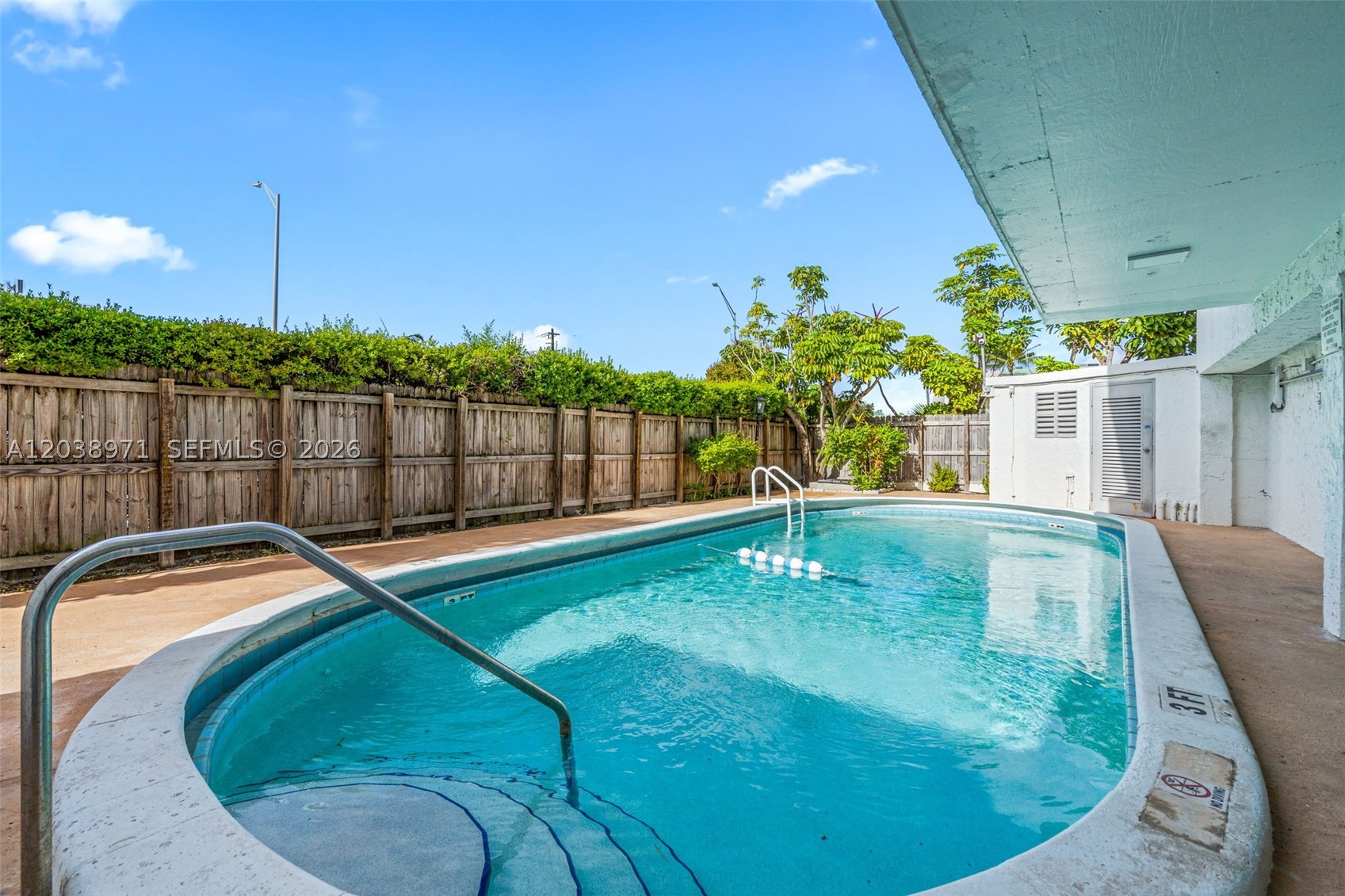 CLINTON CONDO - Residential Lease