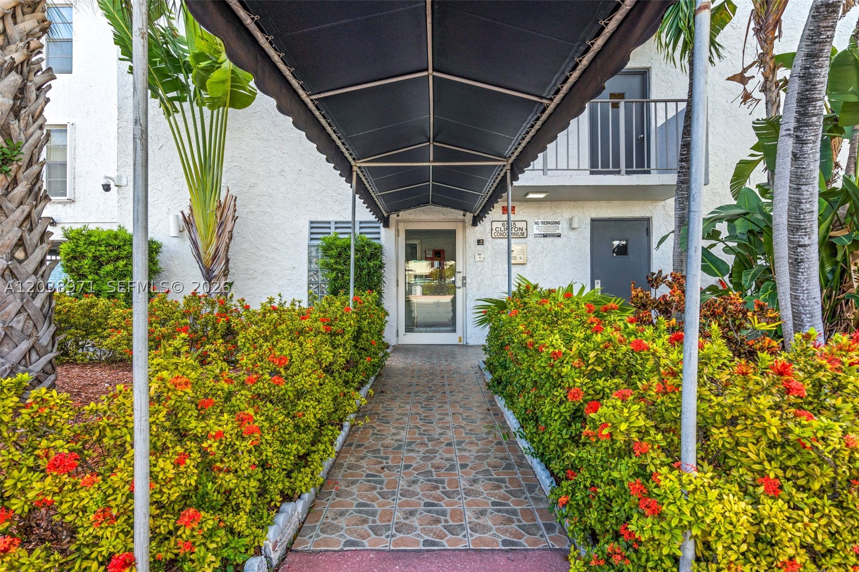 CLINTON CONDO - Residential Lease