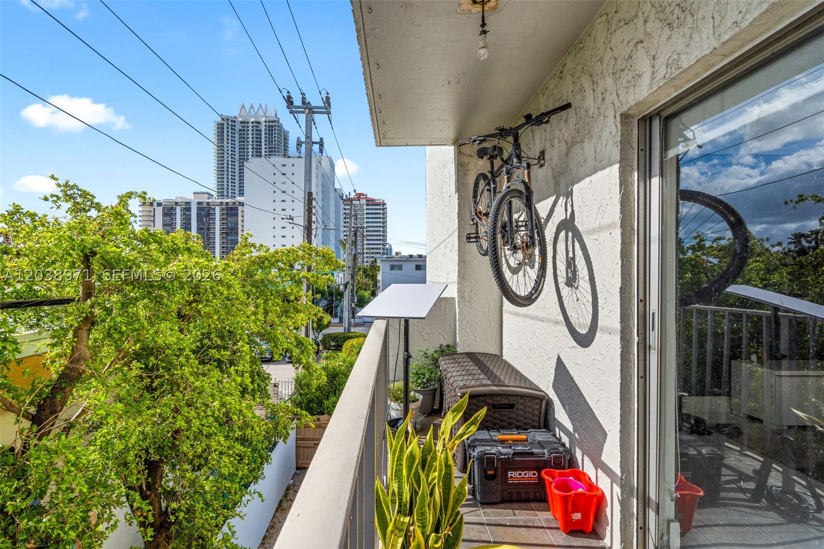 CLINTON CONDO - Residential Lease