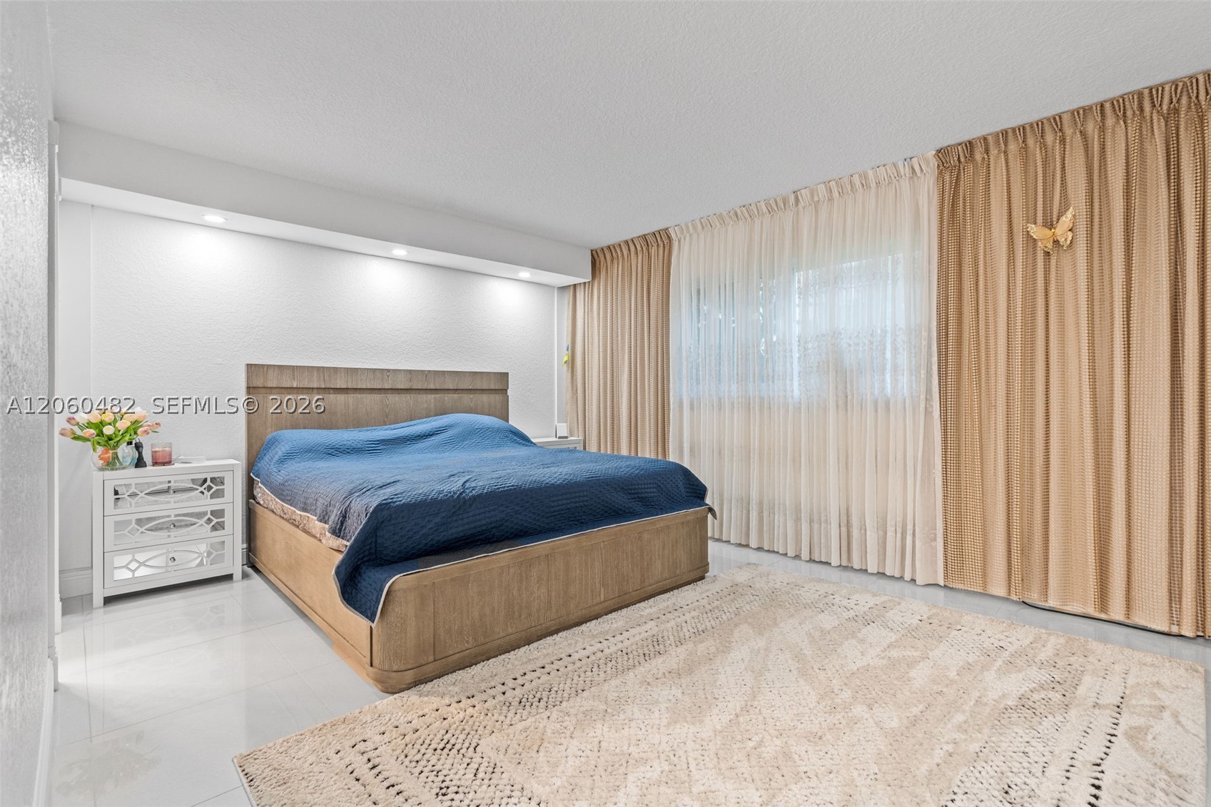 MEADOWBROOK TOWERS CONDO - Residential