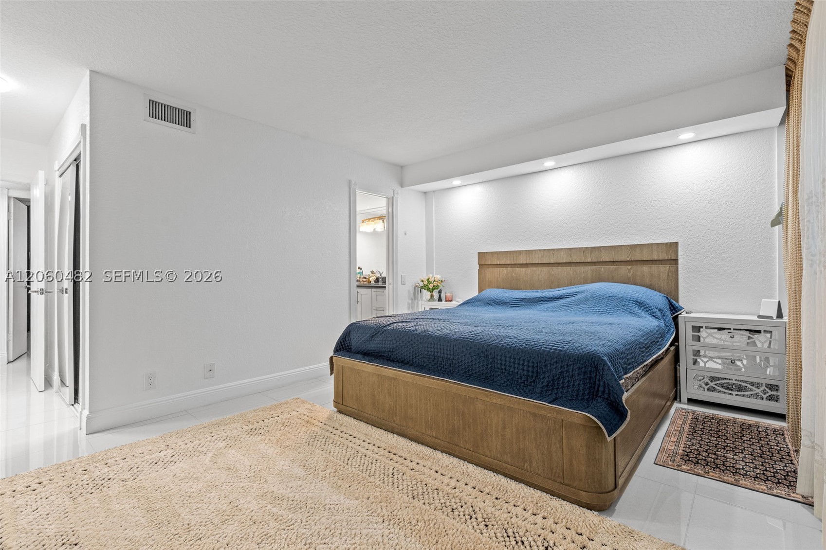 MEADOWBROOK TOWERS CONDO - Residential