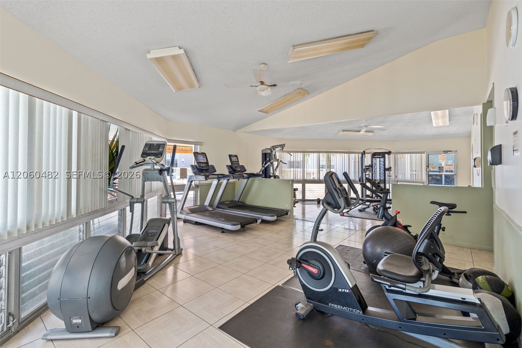 MEADOWBROOK TOWERS CONDO - Residential