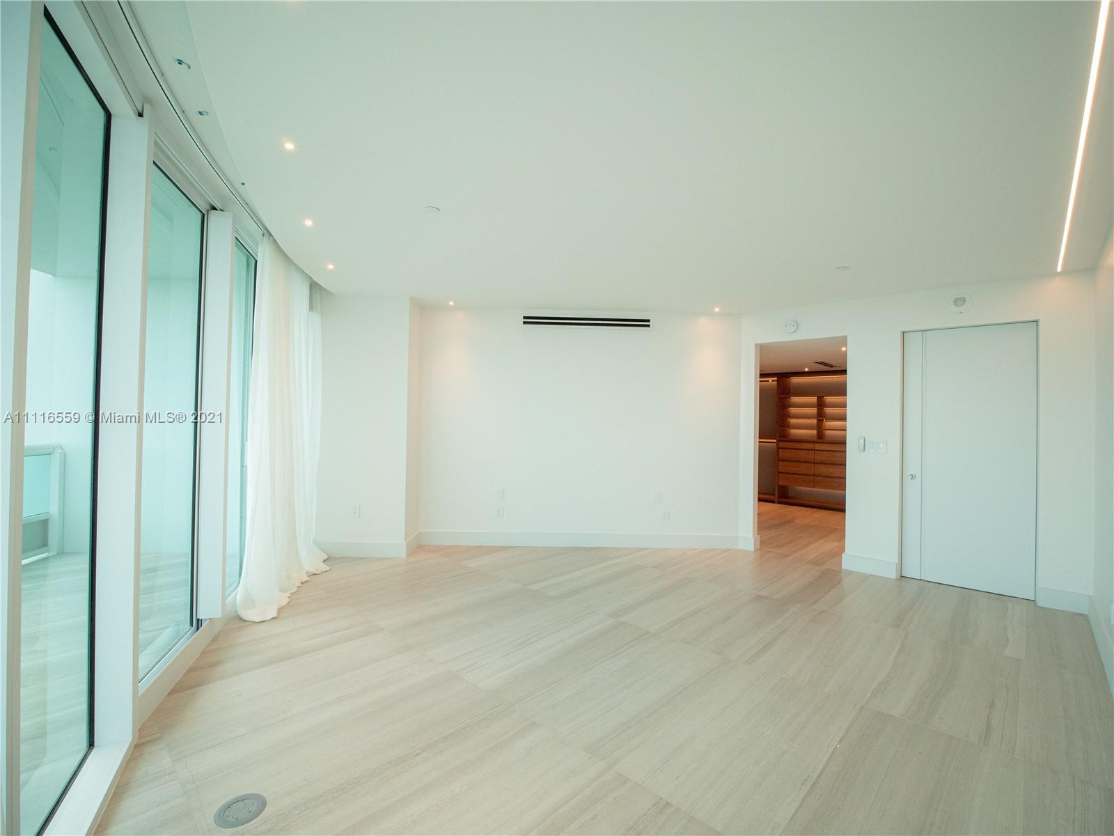 SANTA MARIA CONDO - Residential