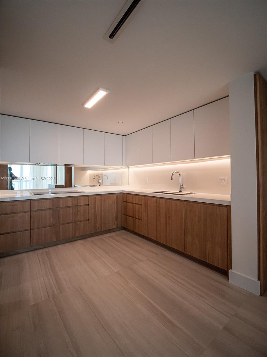 SANTA MARIA CONDO - Residential