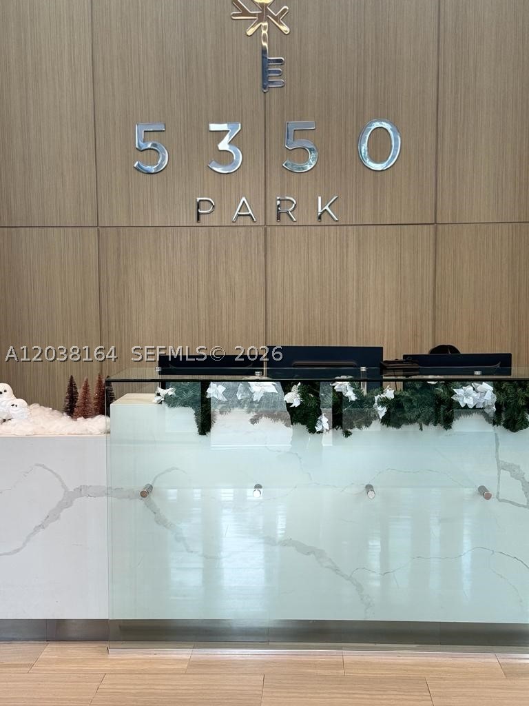 5350 PARK CONDO - Residential