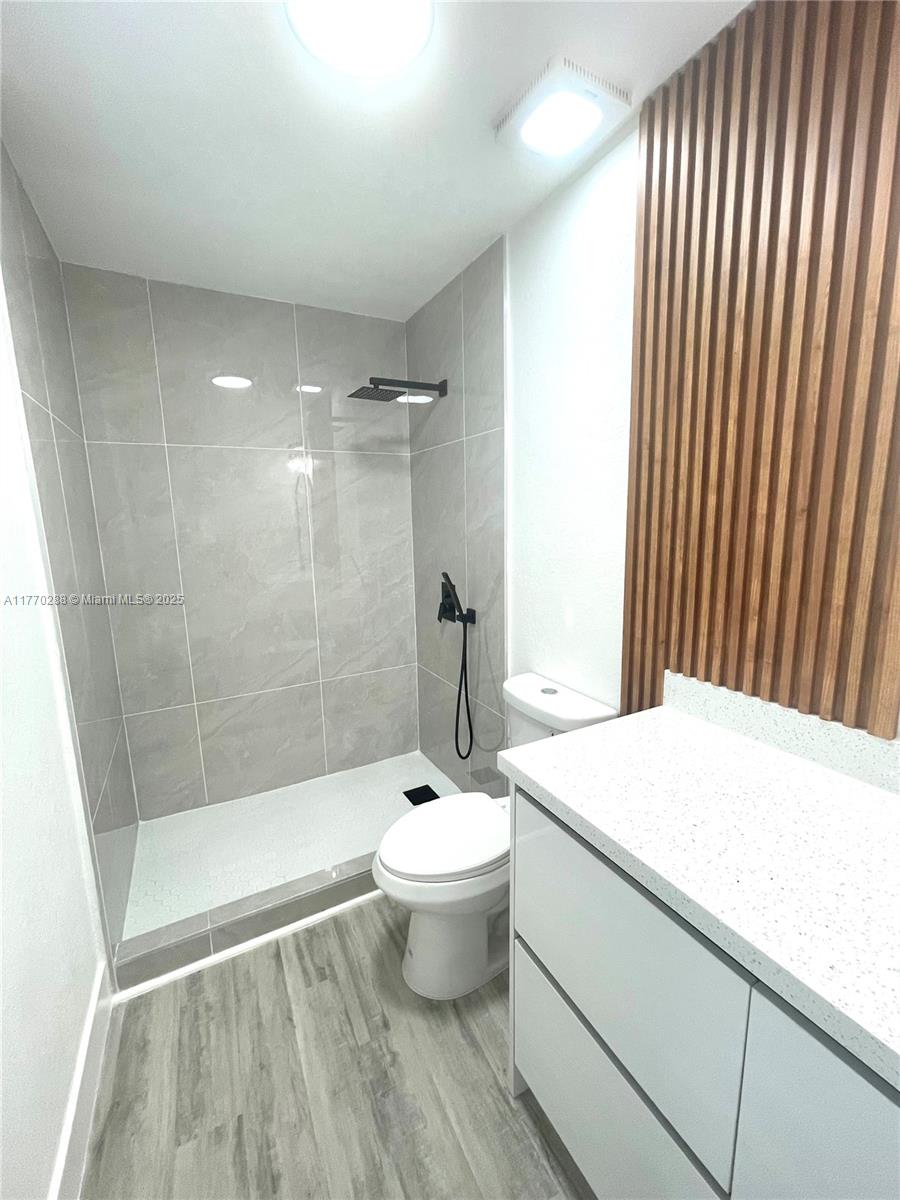 RICHMOND HEIGHTS - Residential
