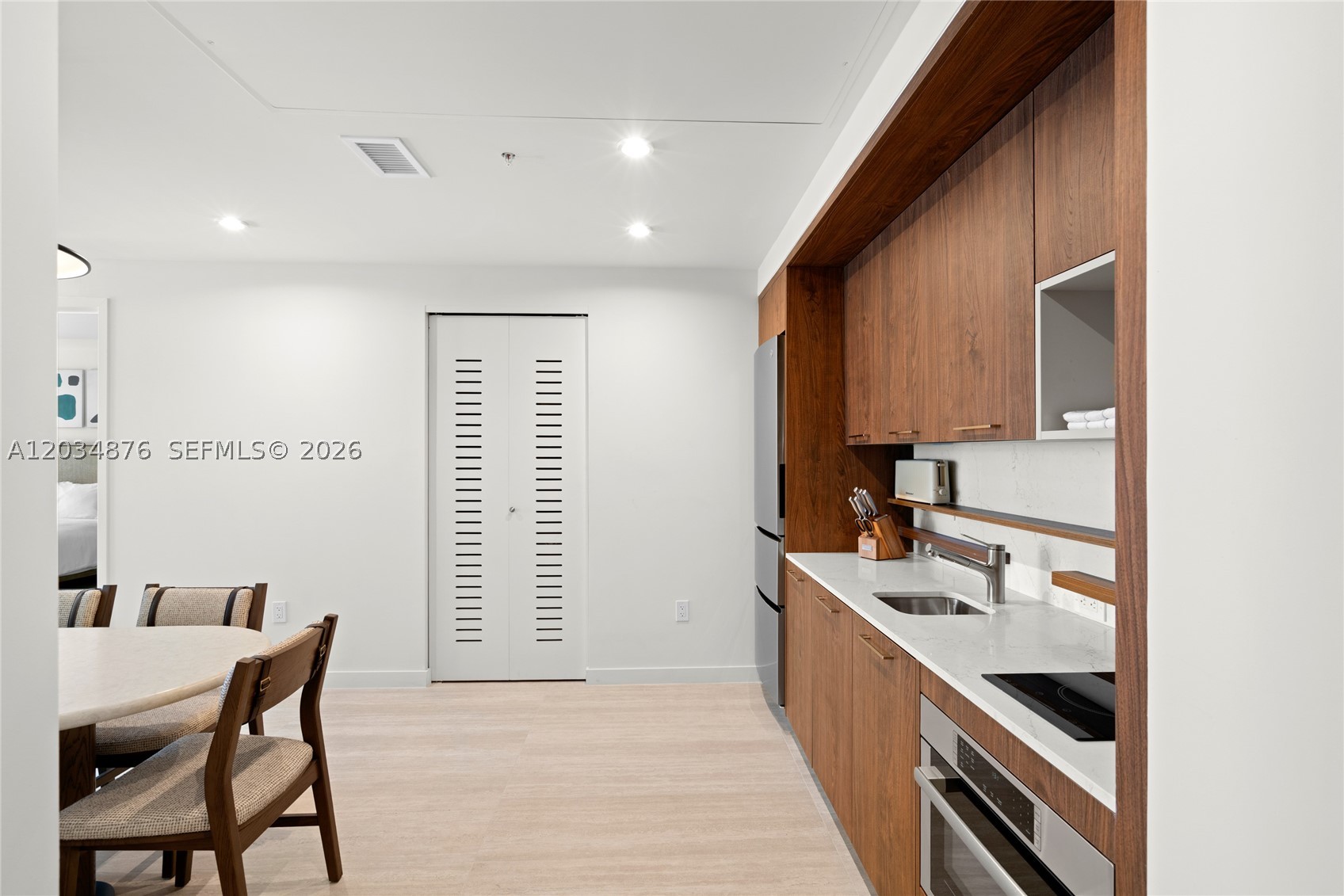 DOMUS BRICKELL PARK - Residential
