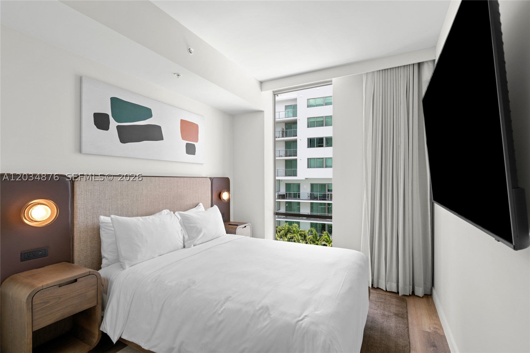 DOMUS BRICKELL PARK - Residential
