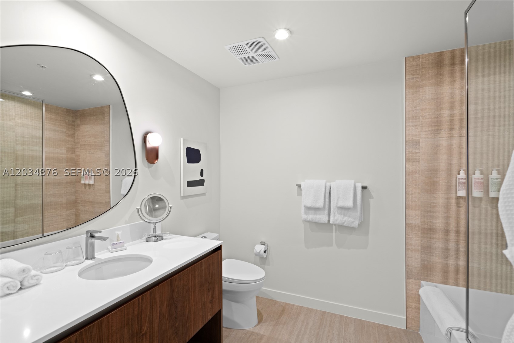 DOMUS BRICKELL PARK - Residential