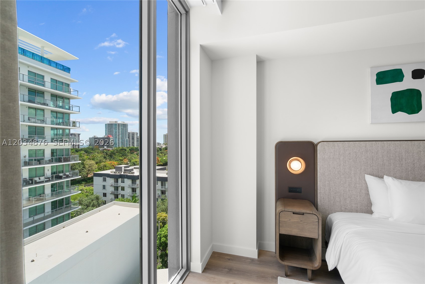 DOMUS BRICKELL PARK - Residential