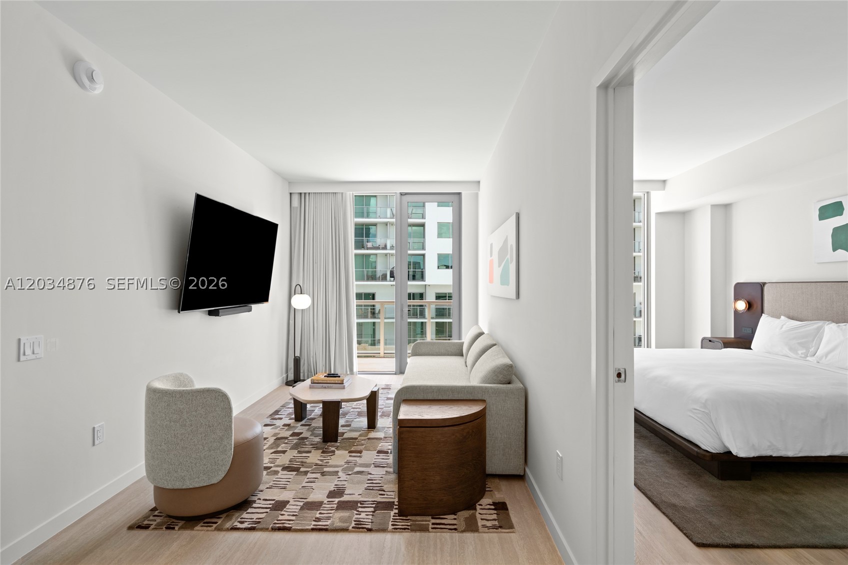 DOMUS BRICKELL PARK - Residential