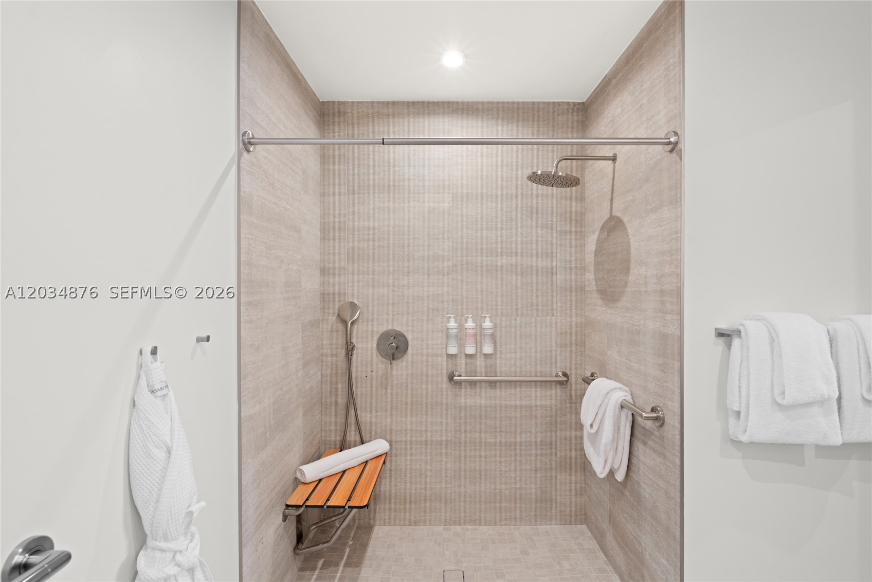 DOMUS BRICKELL PARK - Residential