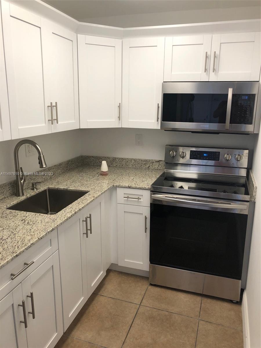 SUNSET VILLAS NO 3 CONDO - Residential Lease