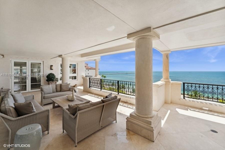 OCEANSIDE FISHER ISL COND - Residential