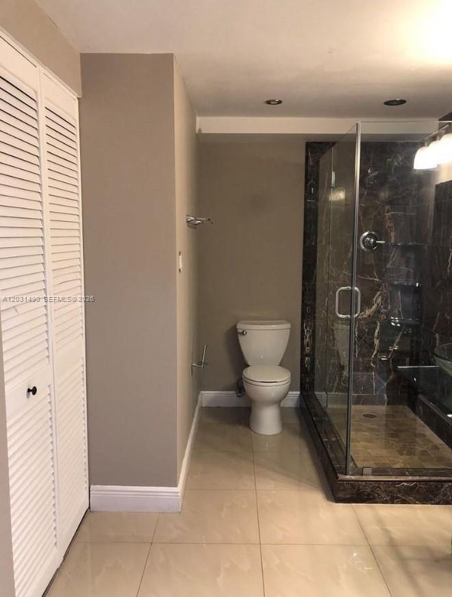 CYPRESS CLUB OF KENDALE C - Residential Lease