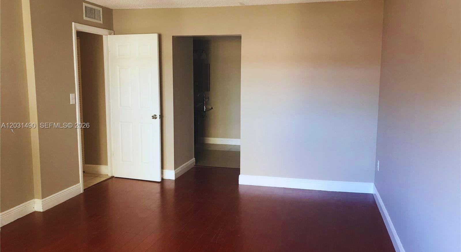 CYPRESS CLUB OF KENDALE C - Residential Lease