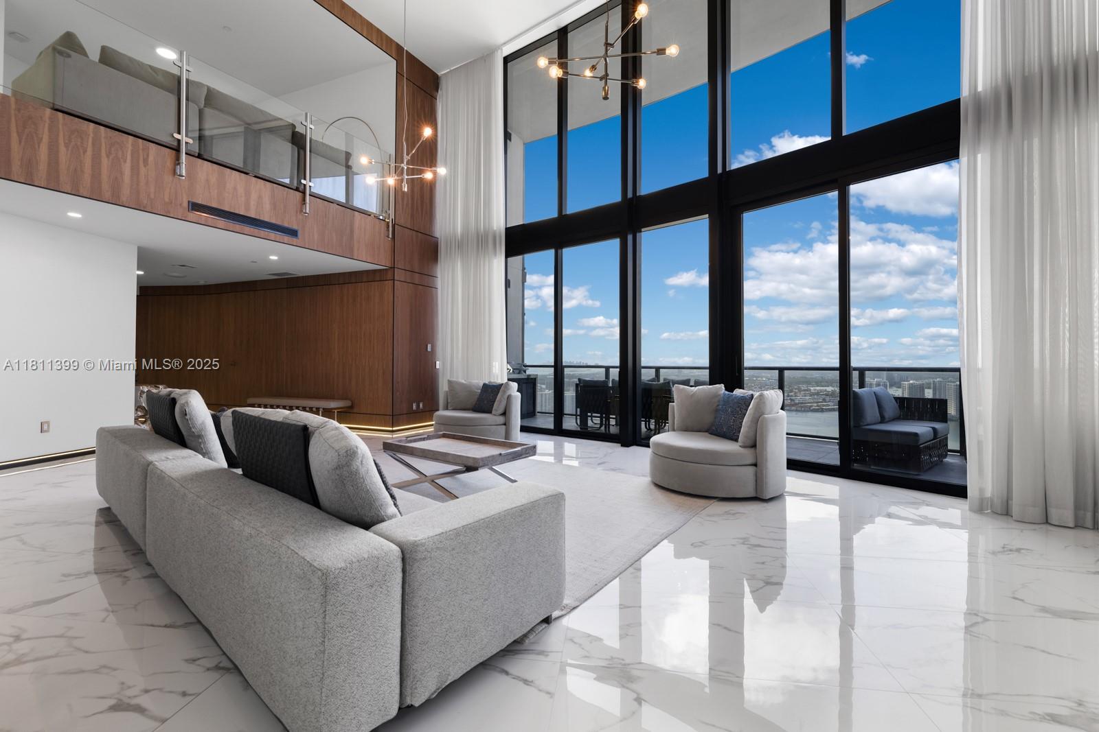 18555 COLLINS AVENUE COND - Residential