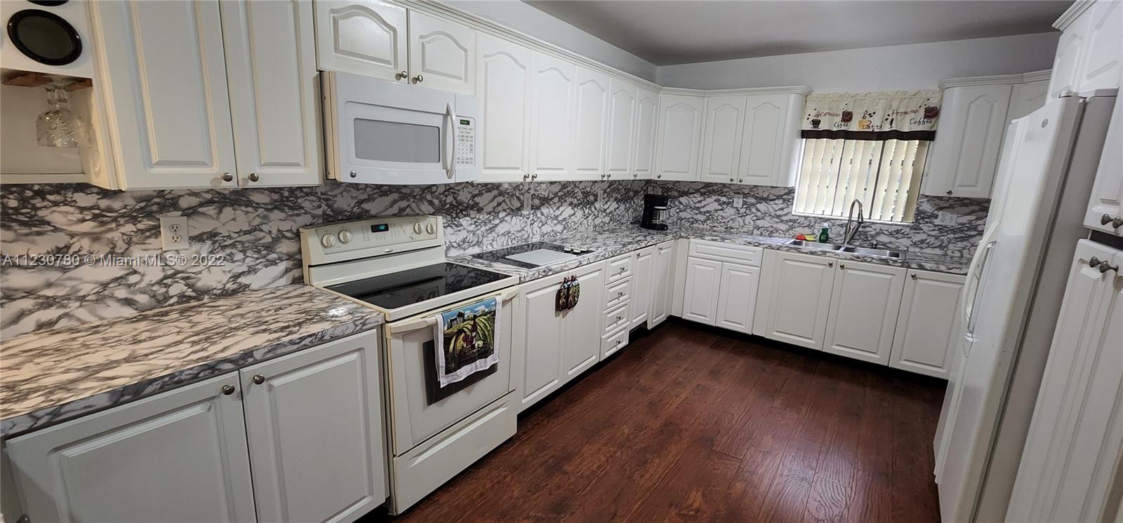 SWEETWATER ESTS SUB - Residential Lease