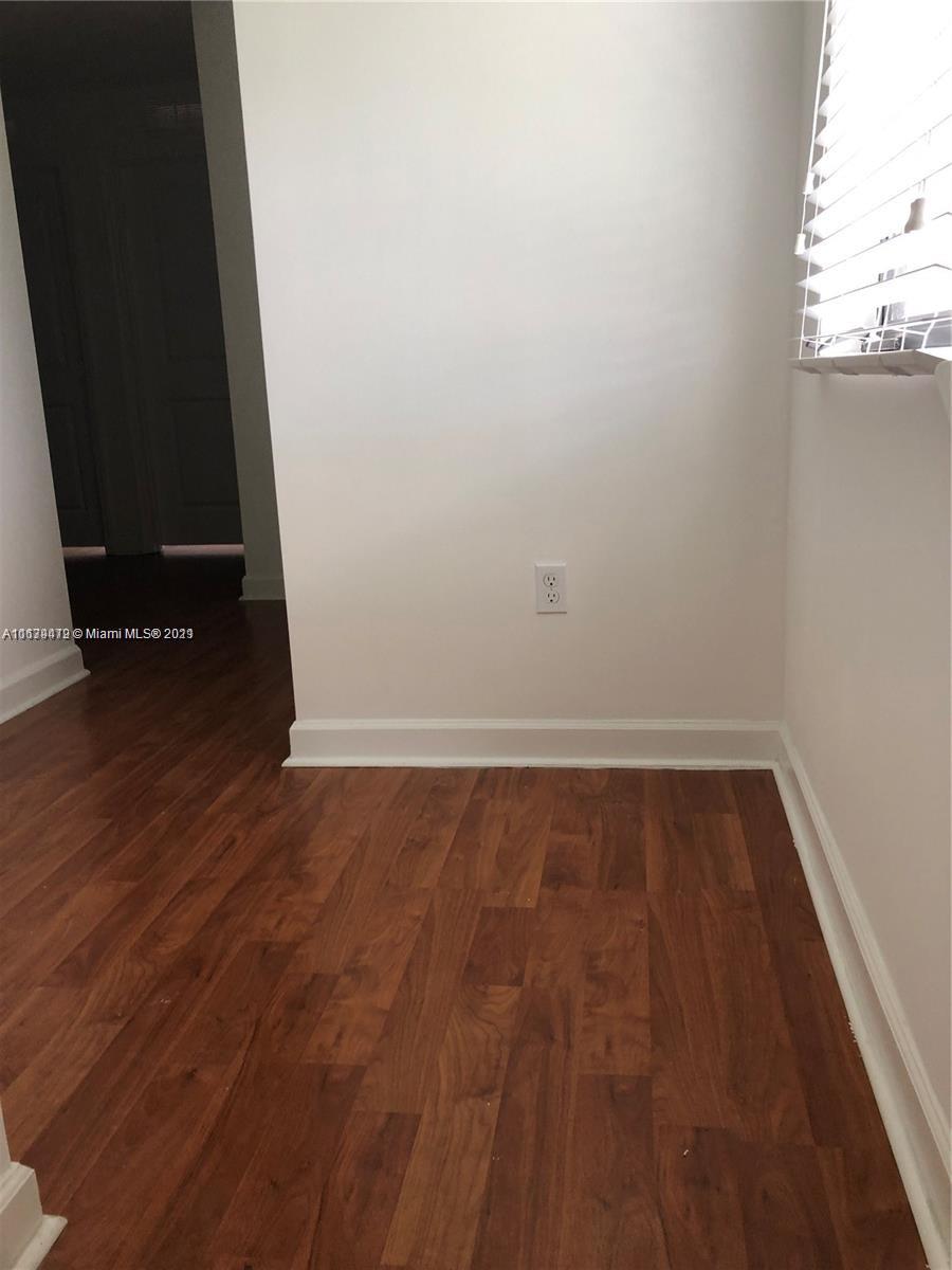 CHAMPION LAKES - Residential