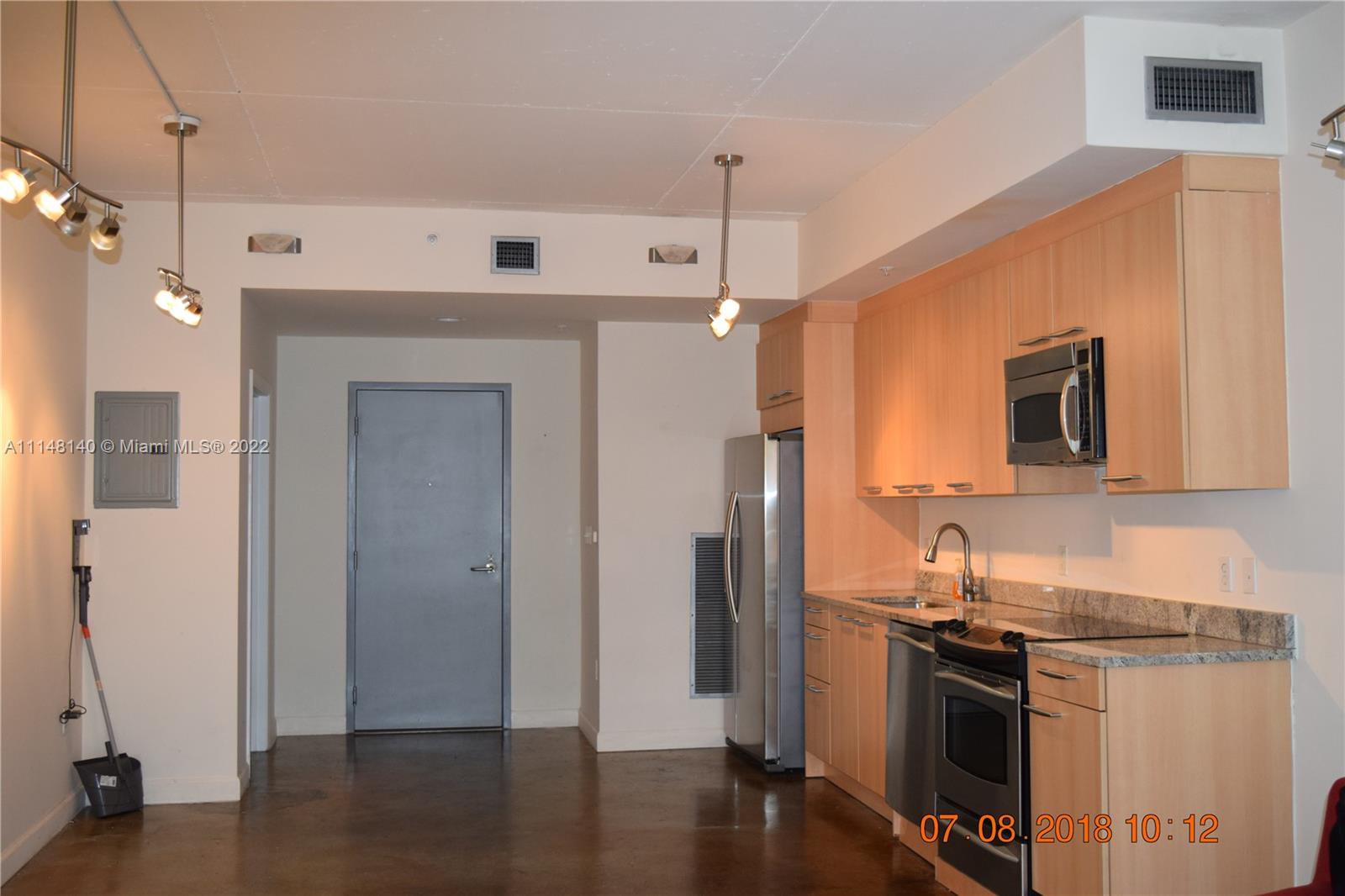 THE MERIDIAN CONDO - Residential