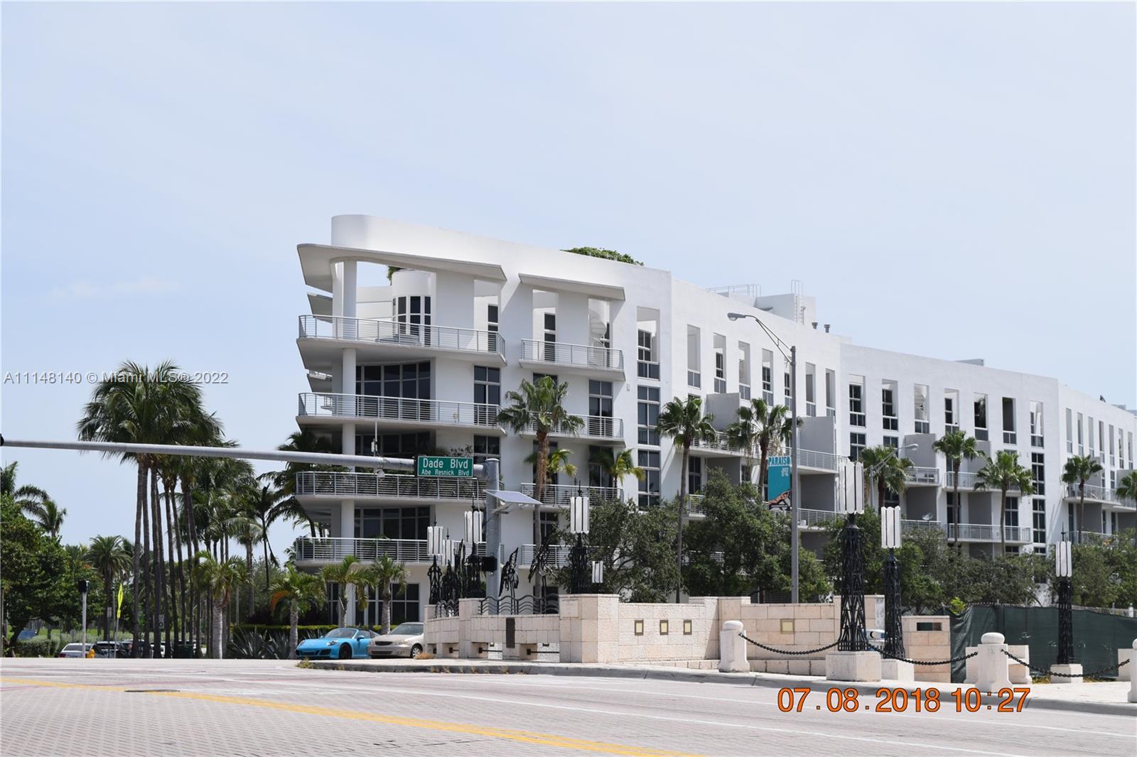 THE MERIDIAN CONDO - Residential