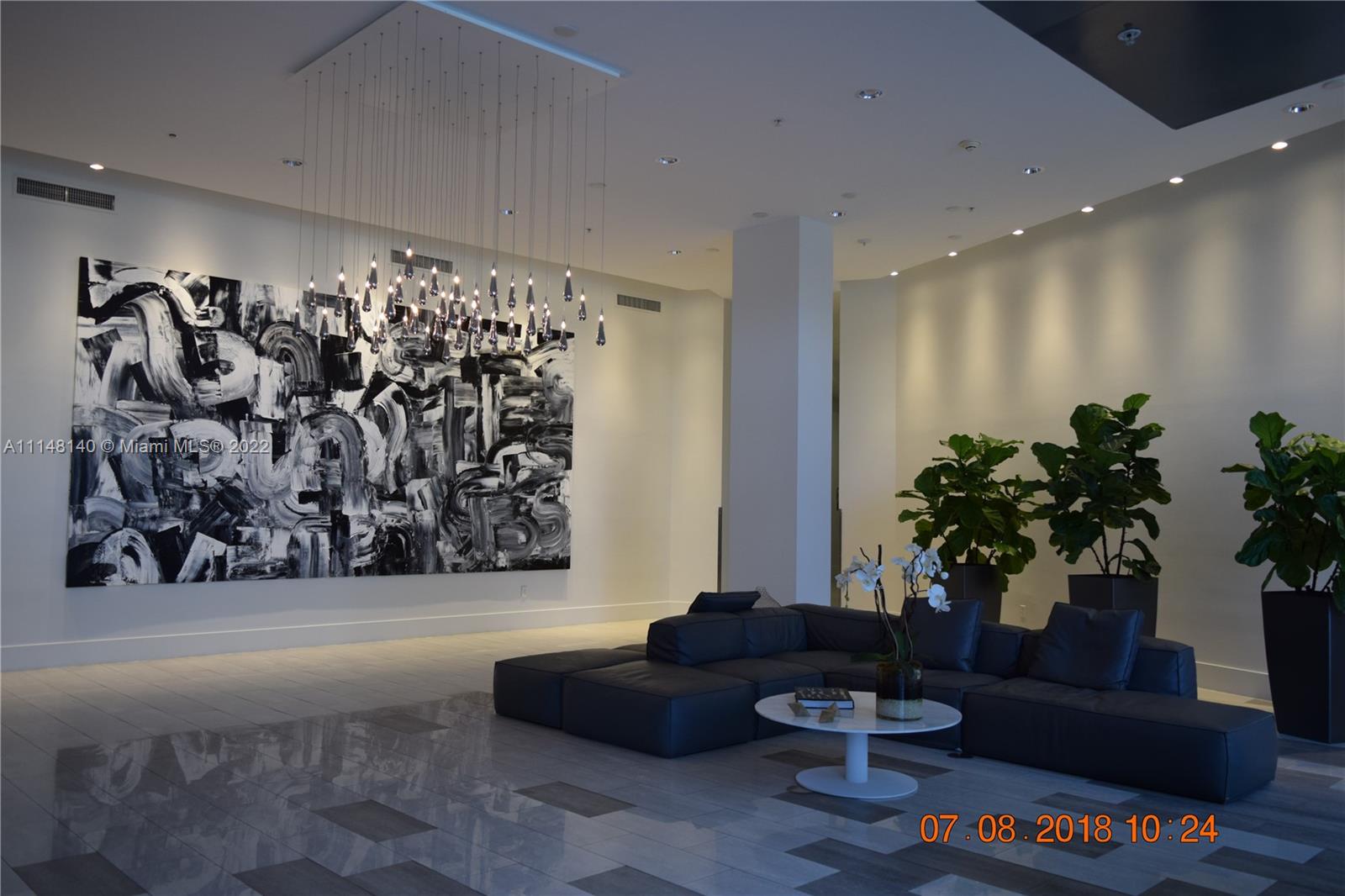 THE MERIDIAN CONDO - Residential