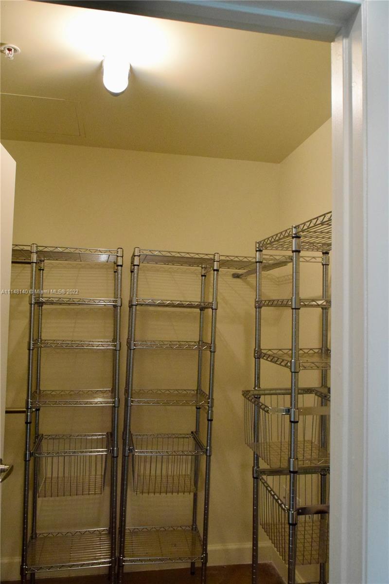 THE MERIDIAN CONDO - Residential