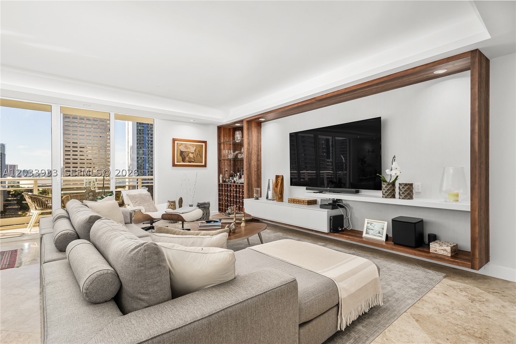 CARBONELL CONDO - Residential Lease